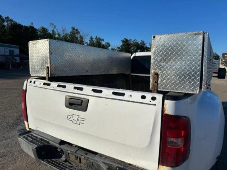 2008-chevrolet-silverado-3500hd-image-29