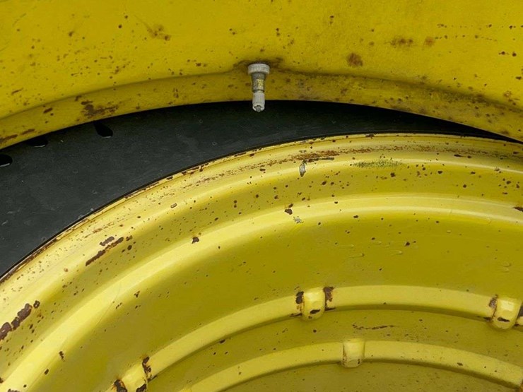 (2)-20.8-34-firestone-tires-and-rims,-tires-are-not-in-very-good-condition-image-5