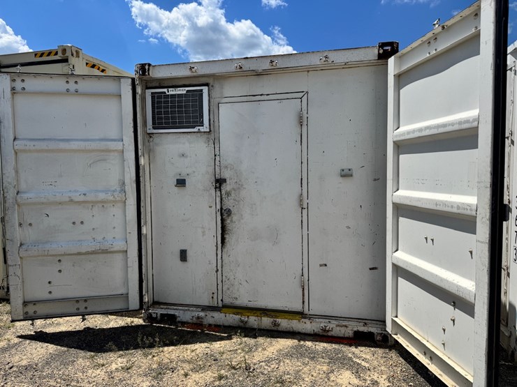 #1228-•-20ft-tool-conex-container-with-ac-image-10