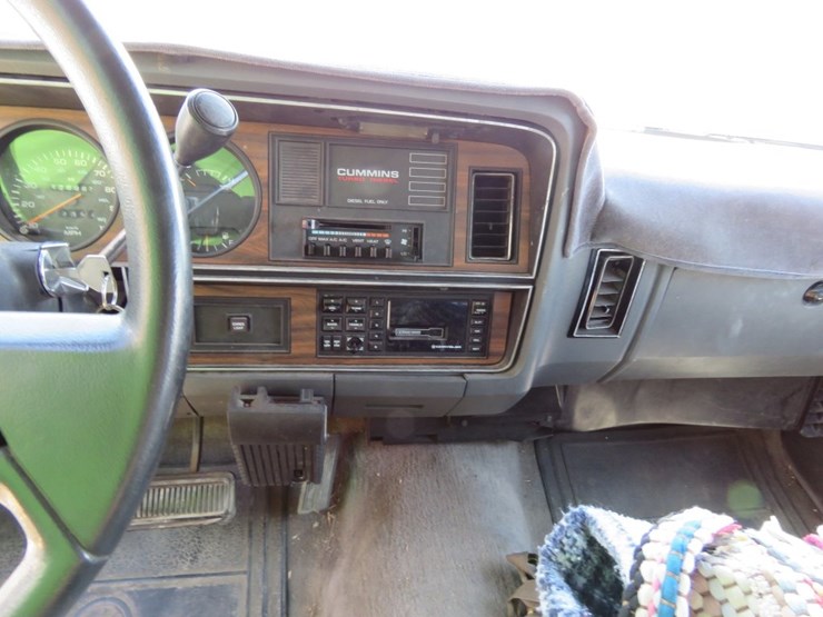 1990-dodge-ram-250-image-12