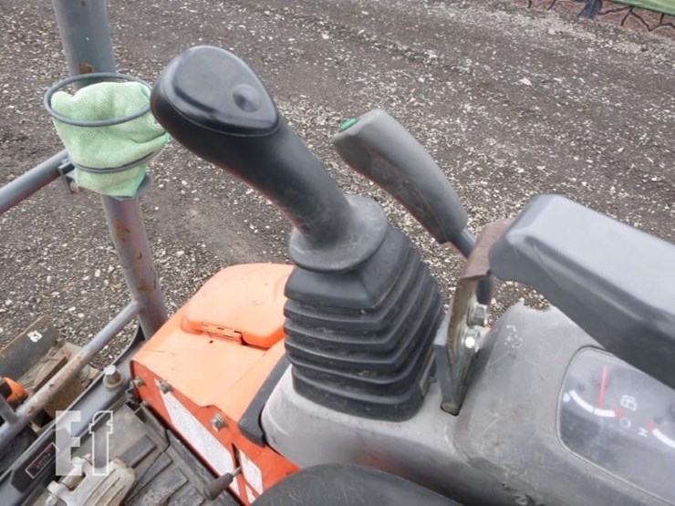 2016-kubota-u17-image-8