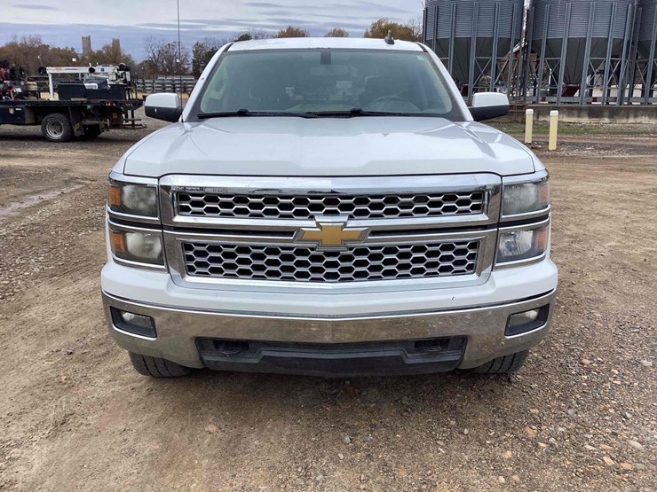 2015-chevrolet-silverado-1500-image-2
