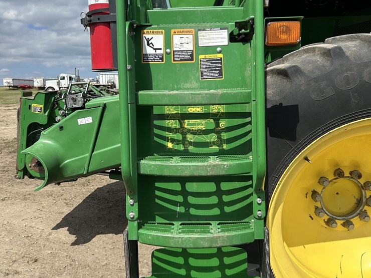 john-deere-s670-image-35