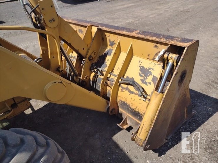 2004-caterpillar-420d-image-20
