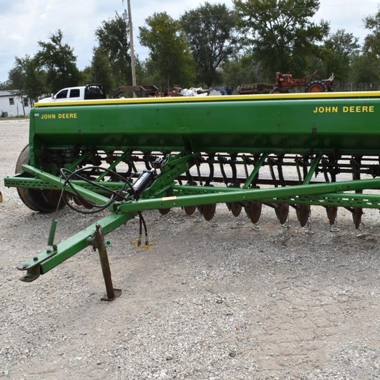 JOHN DEERE 8300