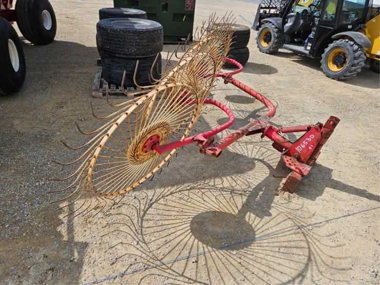 #293-•-3pt-4-wheel-rake-image-3