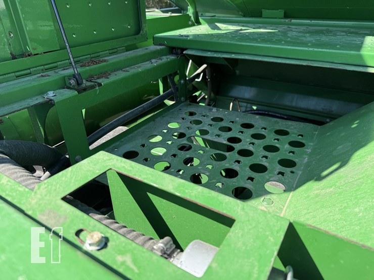 2009-john-deere-9770-sts-image-25
