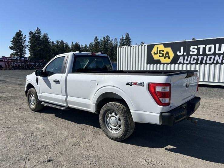 2022-ford-f150-xl-image-3