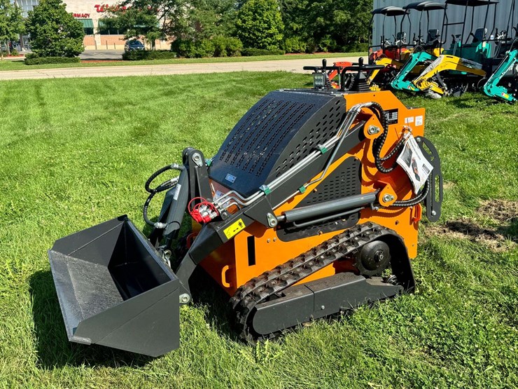 landhero-ldh-t460-mini-skid-steer-loader,-23-hp...-unused-image-1