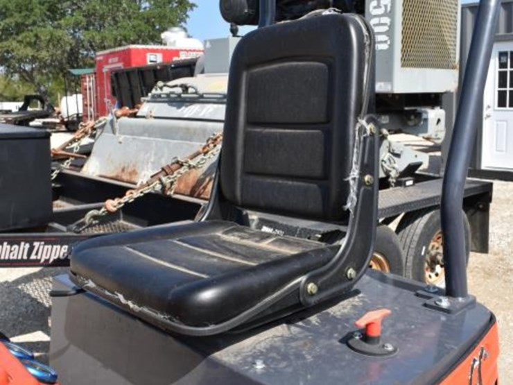 agt-mx15r-mini-excavator-(serial-#-mx15r2024j0000294)-(showing-appx-54-hour-image-7