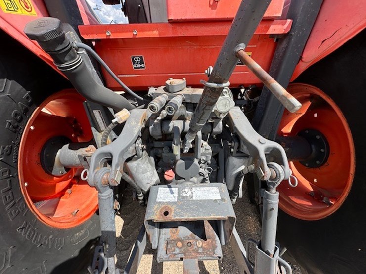 kubota-m8540f-image-12