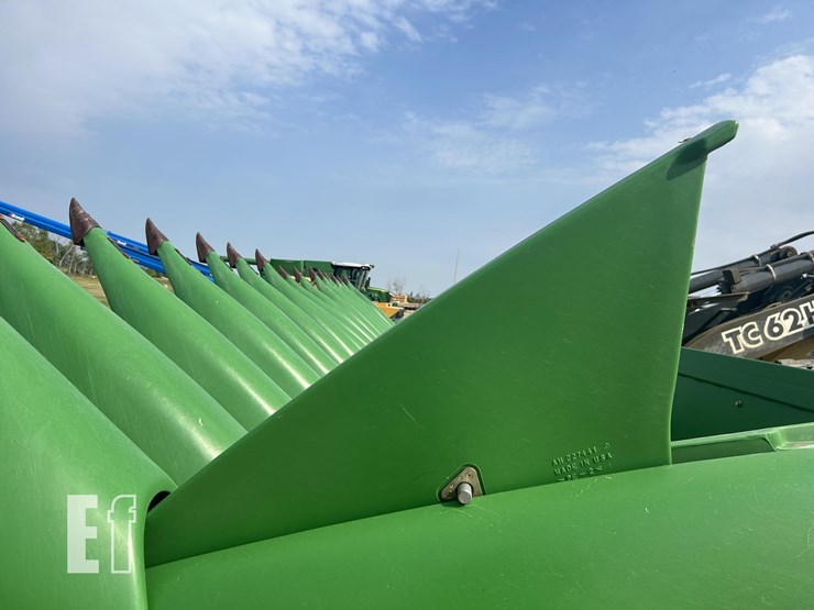 2012-john-deere-618c-image-40