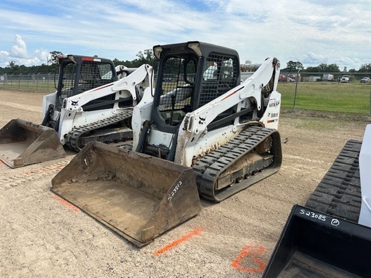 2015-bobcat-t750-image-1