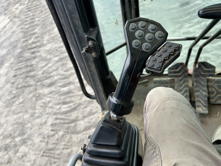 2006-caterpillar-320c-image-40