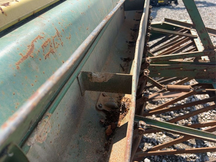 john-deere-8200-image-5