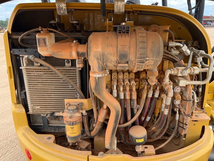 2020-caterpillar-303.5e2-cr-image-28