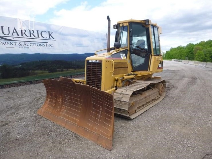 2005-caterpillar-d4g-xl-image-42