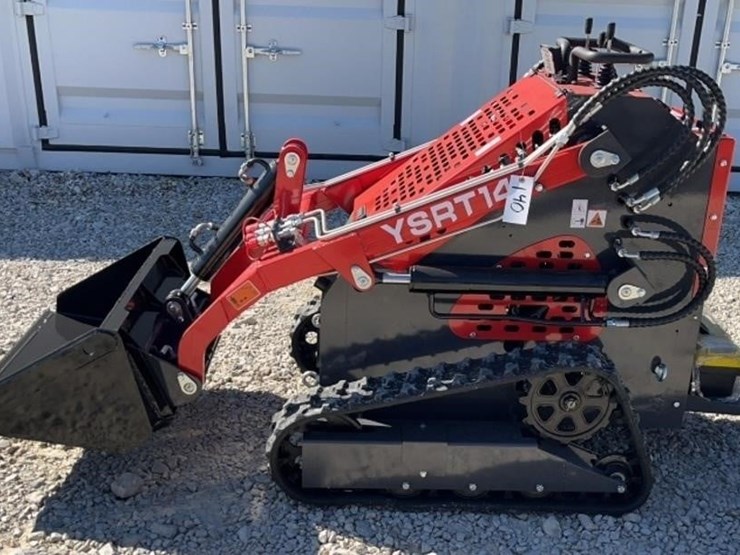 2025-agt-ysrt14-mini-skid-steer-image-1