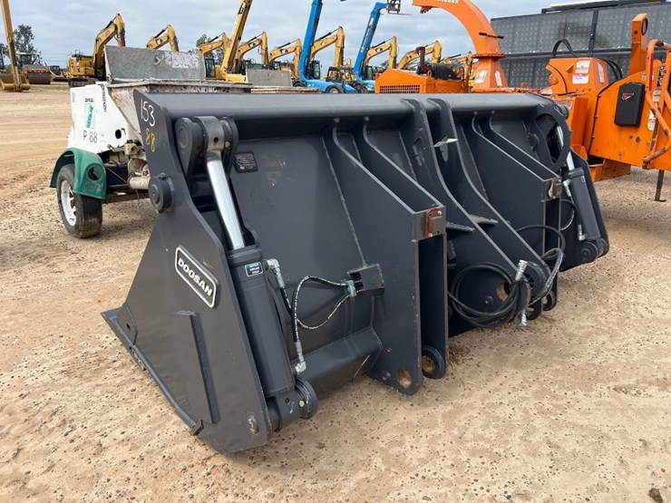 doosan-dl300-3-image-2