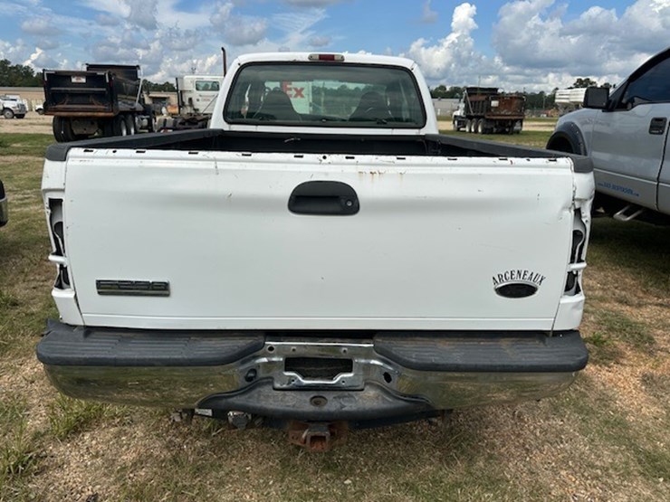 2005-ford-f250-image-8