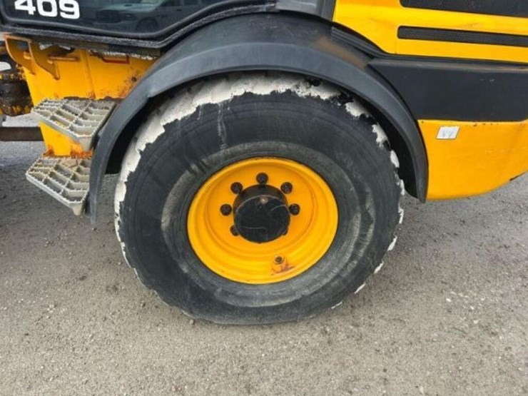 2019-jcb-409-image-51