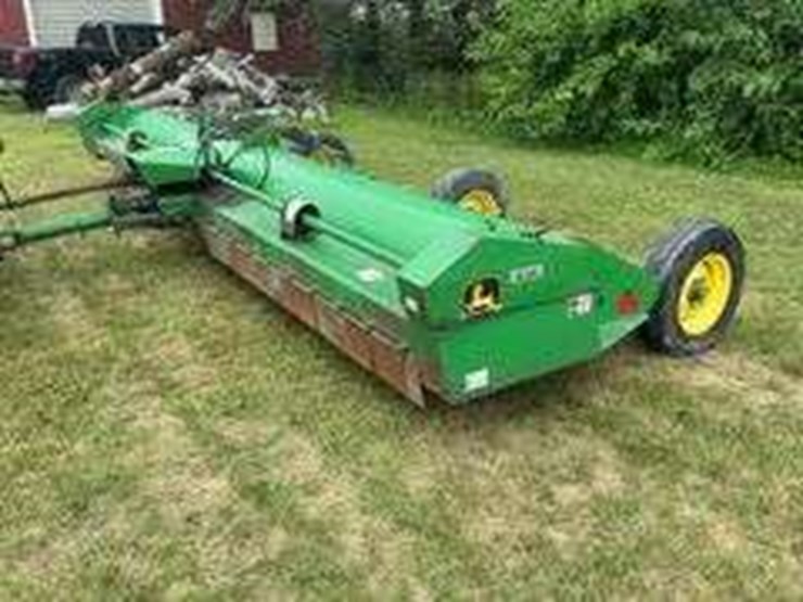 john-deere-220-image-1