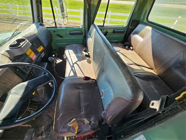 #385-•-1996-ih-4900-crew-cab-dump-truck-image-46