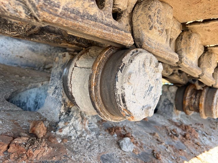 2023-komatsu-pc360-lc-11-image-12