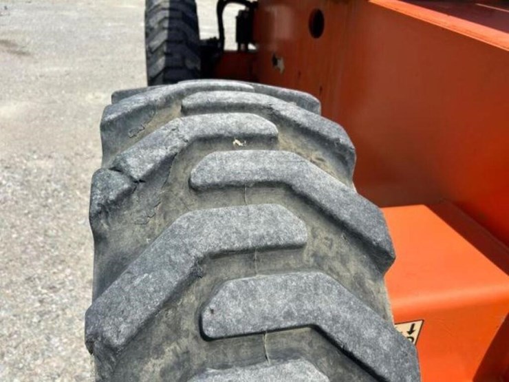 2013-jlg-660sj-image-36