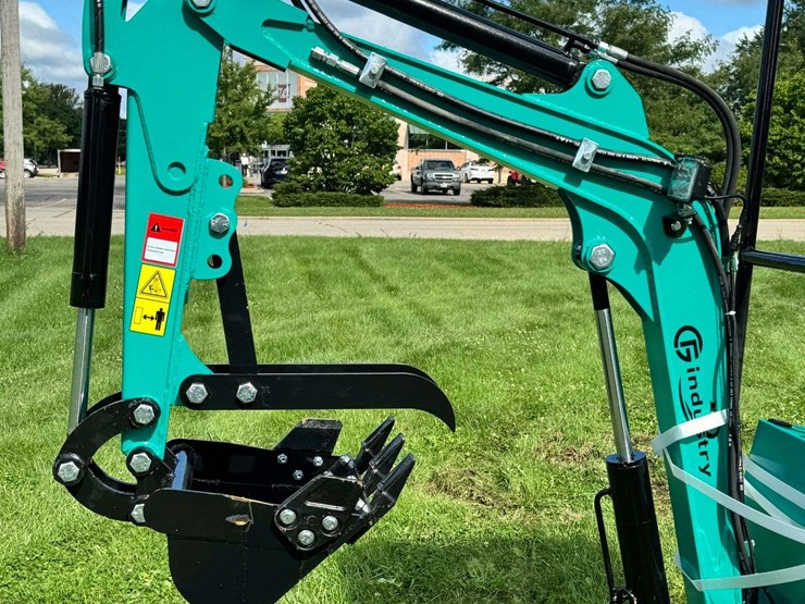 2025-mh12rx-compact-mini-excavator-...-unused-image-3