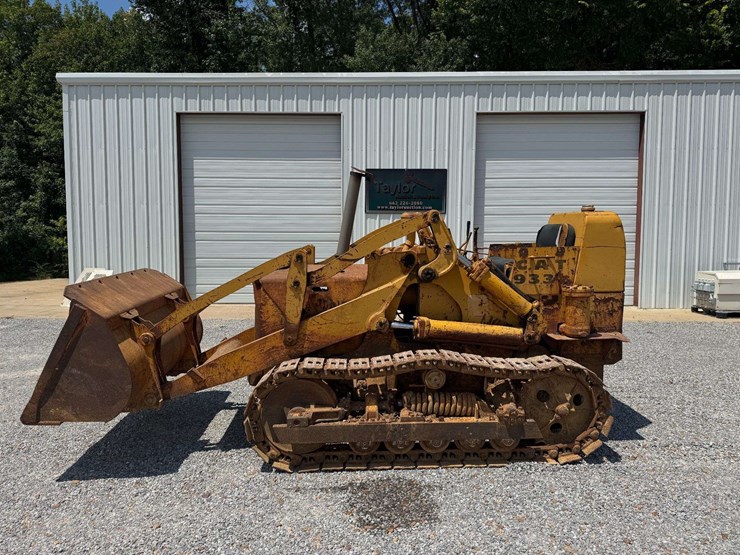 caterpillar-933-image-4