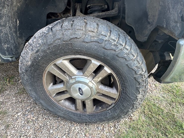 2014-ford-f150-image-15