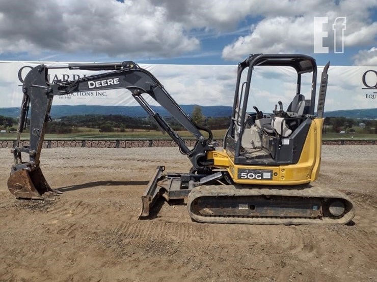 2017-deere-50g-image-1