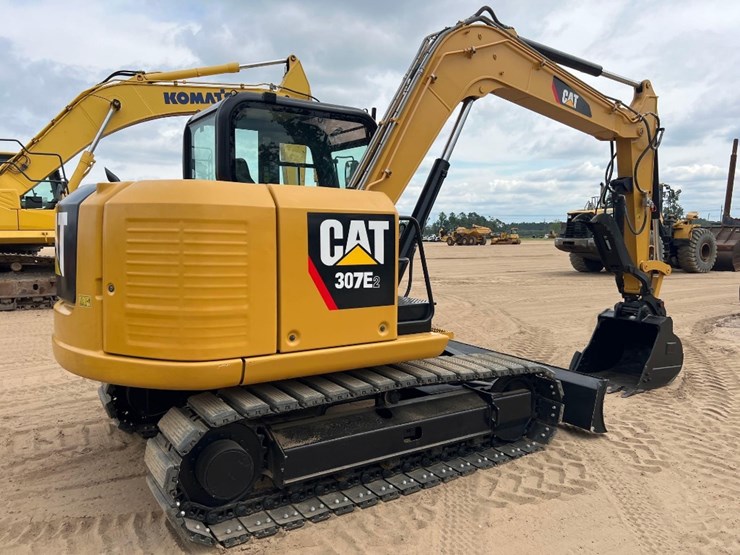 2017-caterpillar-307e2-image-5