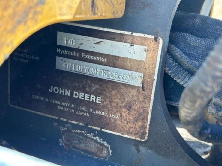 2016-deere-17g-image-8