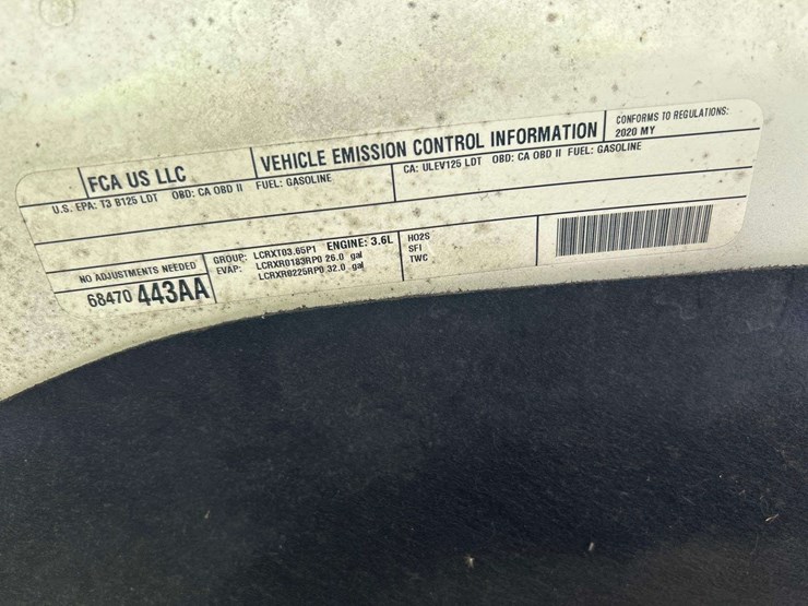 2020-ram-1500-classic-image-10