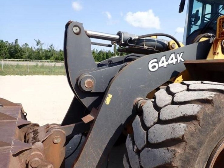 2009-deere-644k-image-26