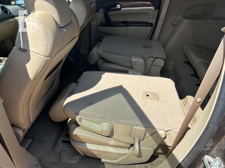 2011-buick-enclave-image-19