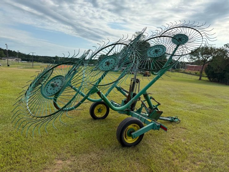 john-deere-702-image-3