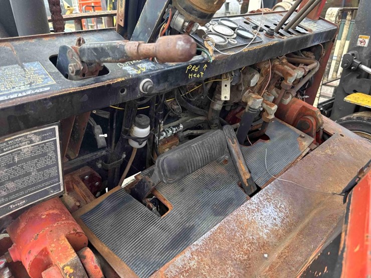 taylor-tdf-60s-straight-mast-forklift-image-6