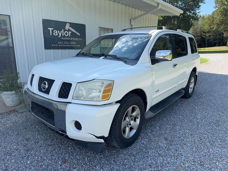 2007-nissan-armada-image-1