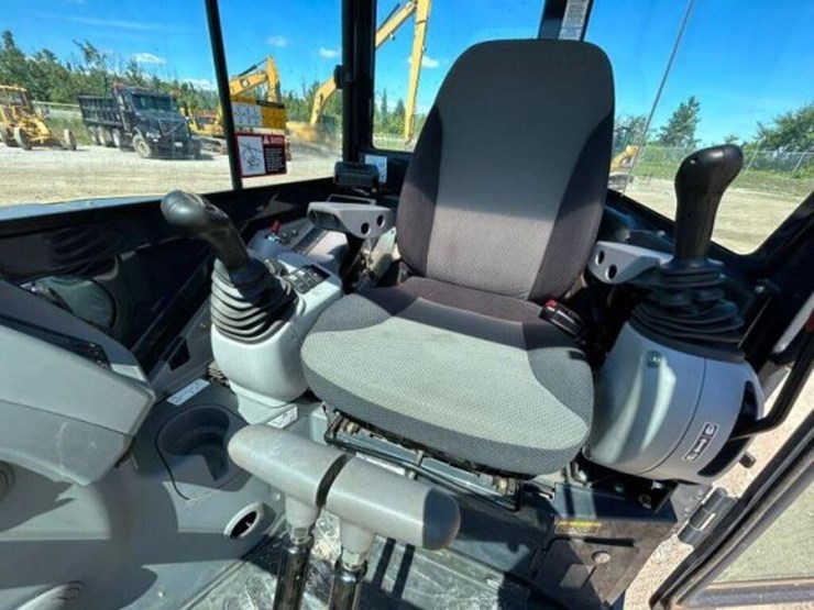 2023-deere-50g-image-14