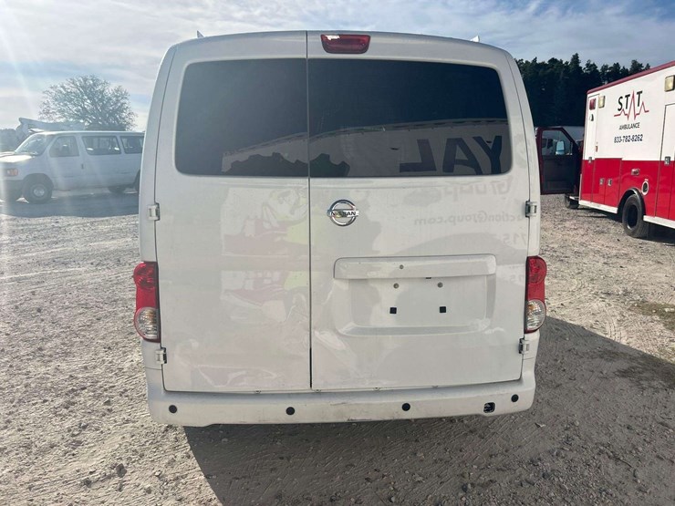 2020-nissan-nv200-image-27