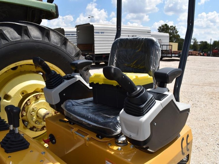 mx12rx-mini-excavator-(serial-#-mx12rx2025j001059)-(k)-image-7