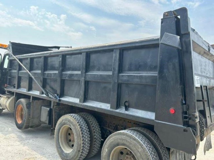 2005-volvo-tri/a-dump-truck-4v5k99gh55n391882-image-107