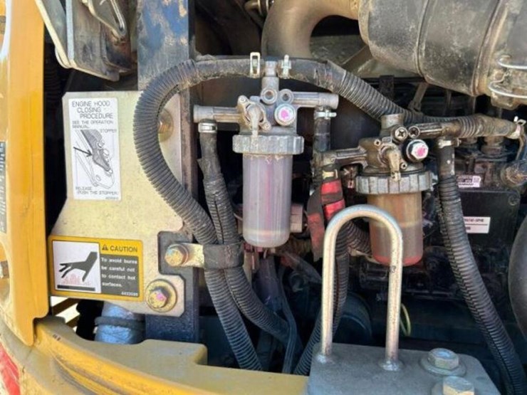 2015-deere-17g-image-23