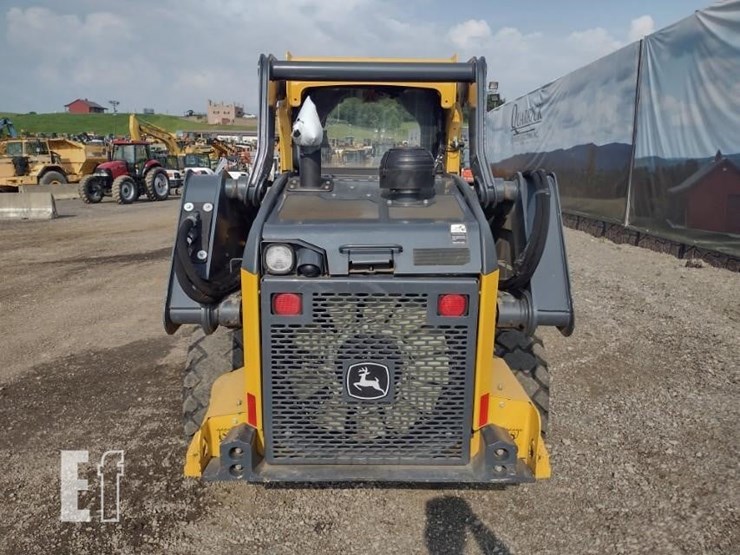 2020-deere-324g-image-4