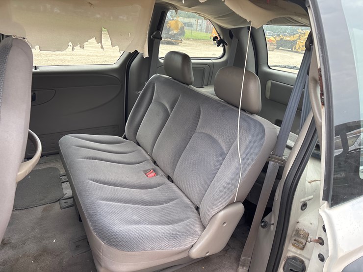 2003-dodge-caravan-image-5
