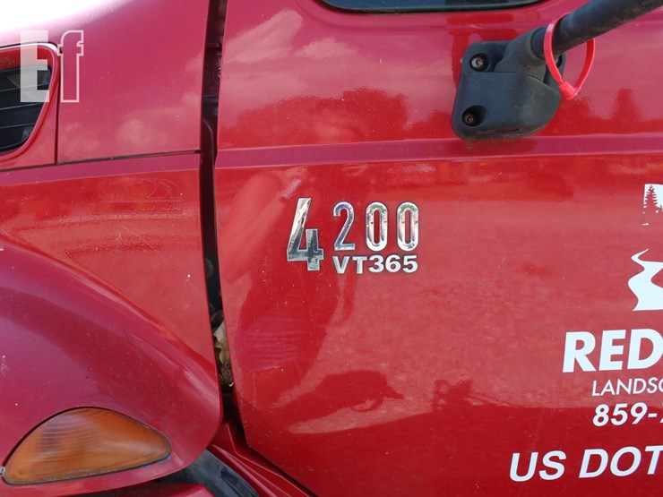 international-4200-image-12