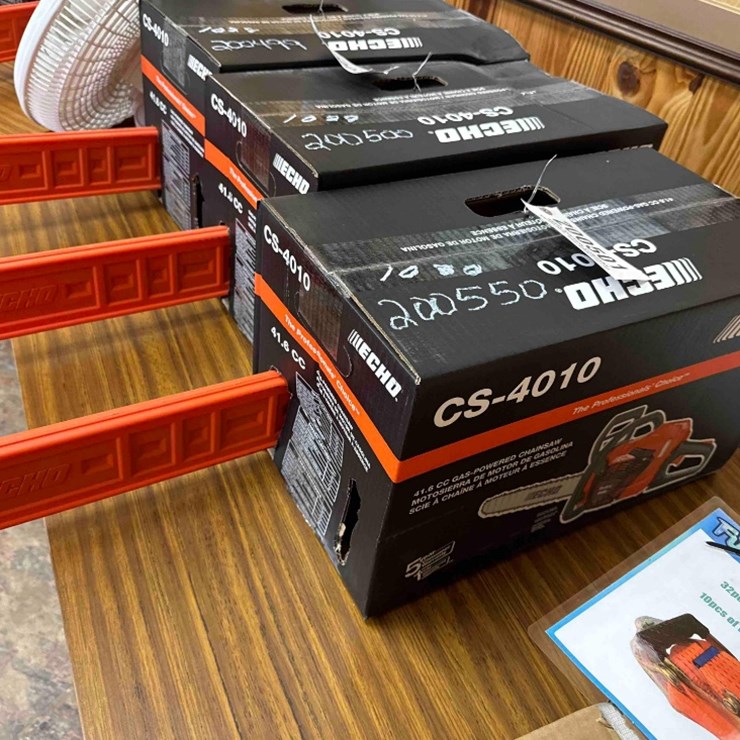 UNUSED ECHO CS-4010 CHAINSAW